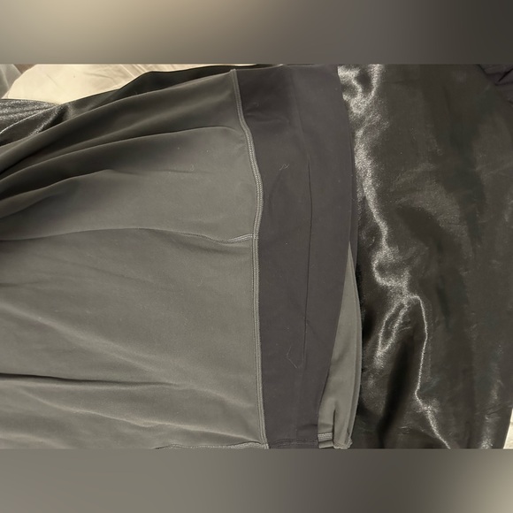 LULU LEMON LEGGINGS - Picture 3 of 4